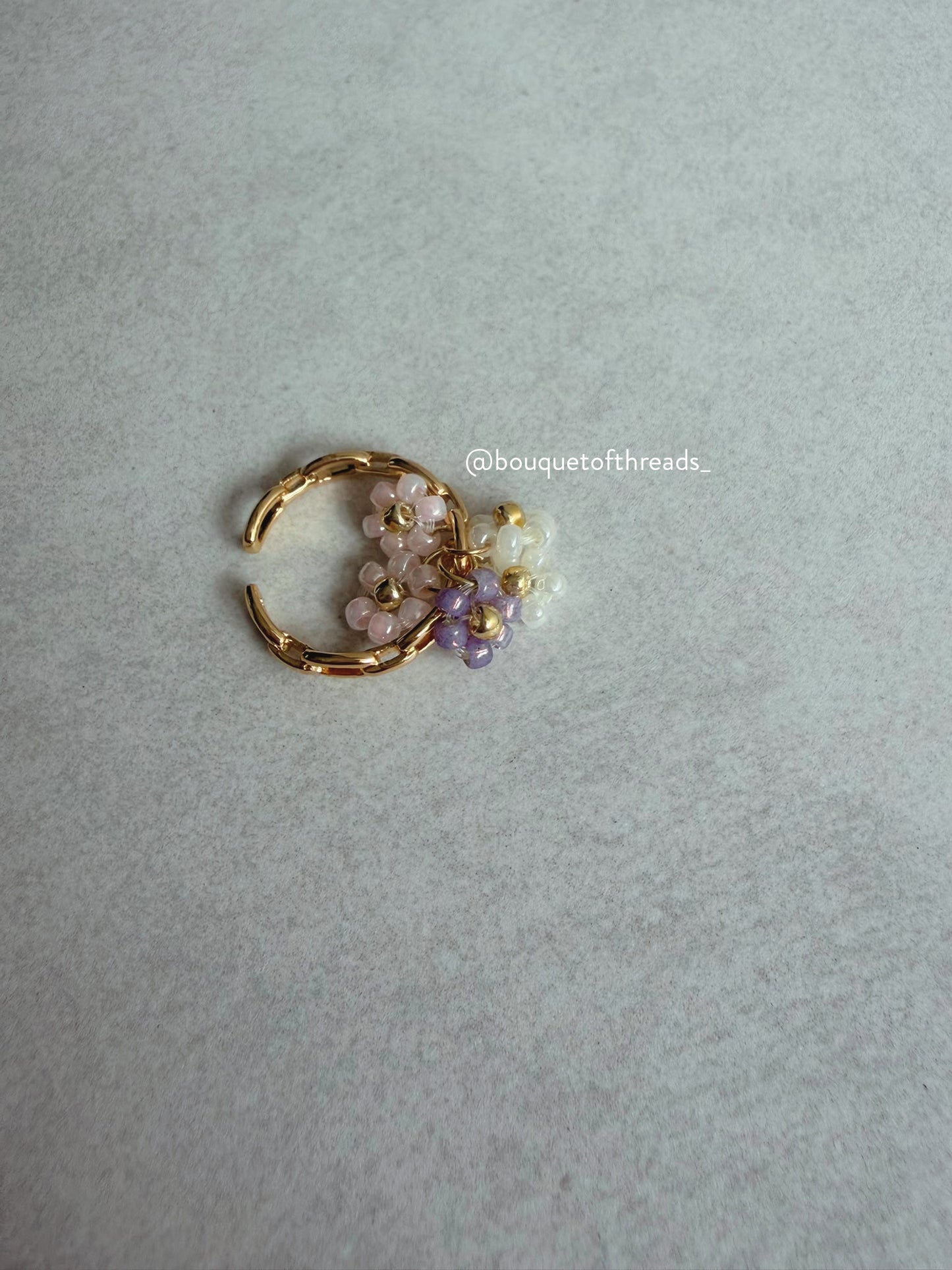 Beaded daisies ring